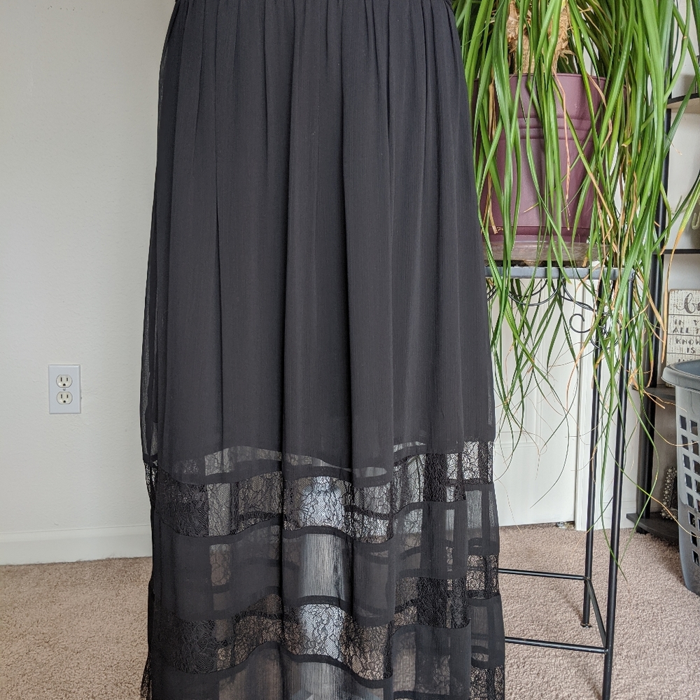 Beautiful lady black H&M skirt